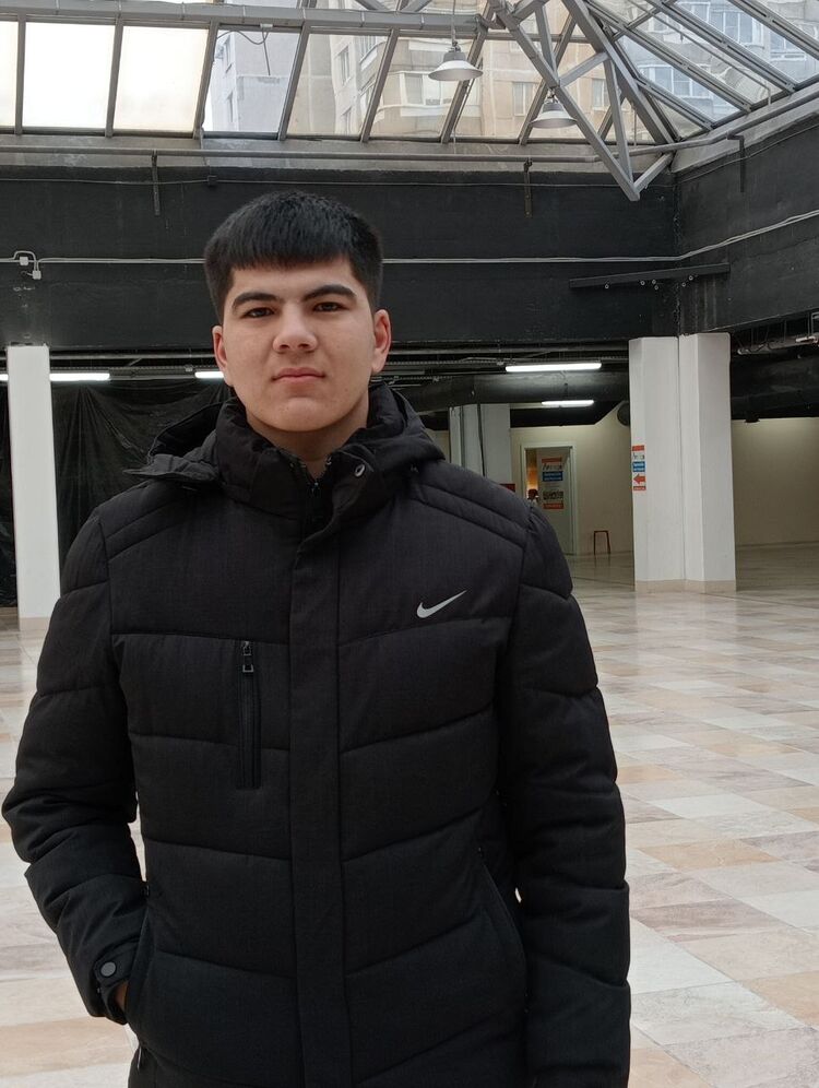  39881984  Jonik, 24 ,    -