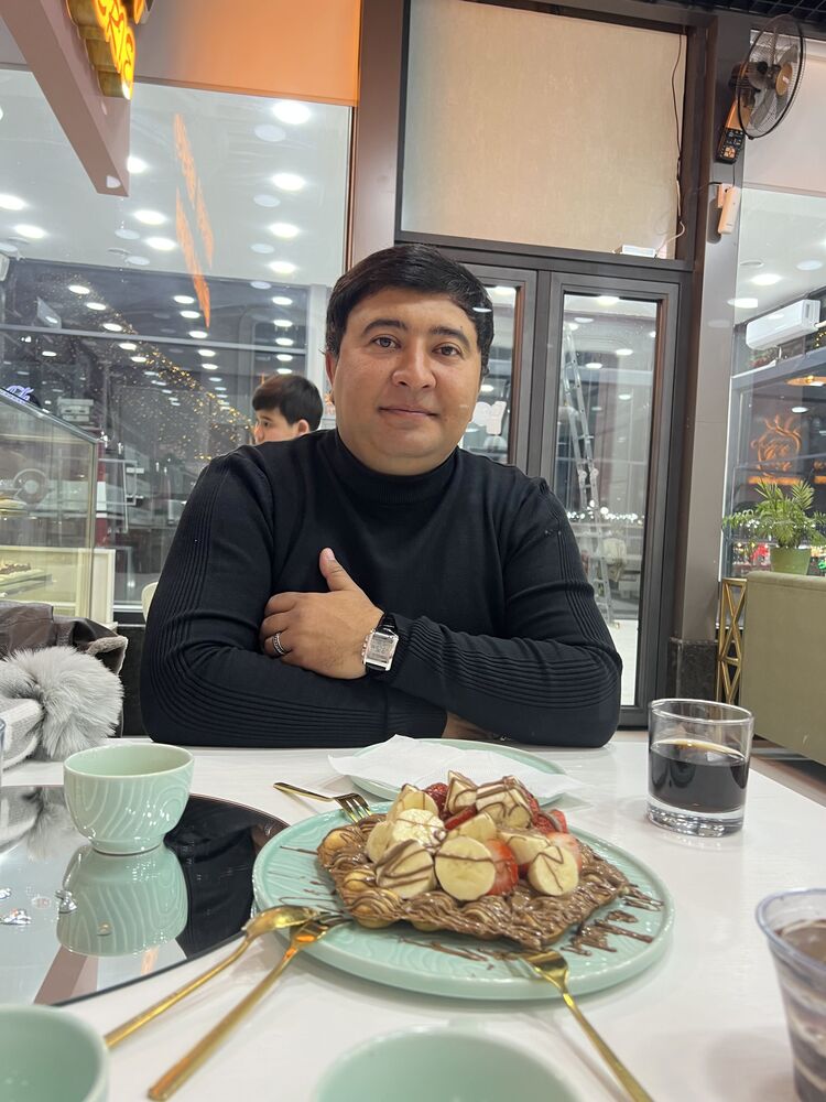  ,   Bek, 25 ,   ,   