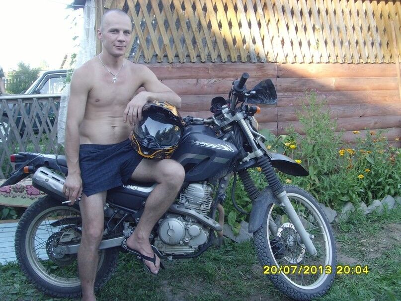  4744524  , 42 ,    