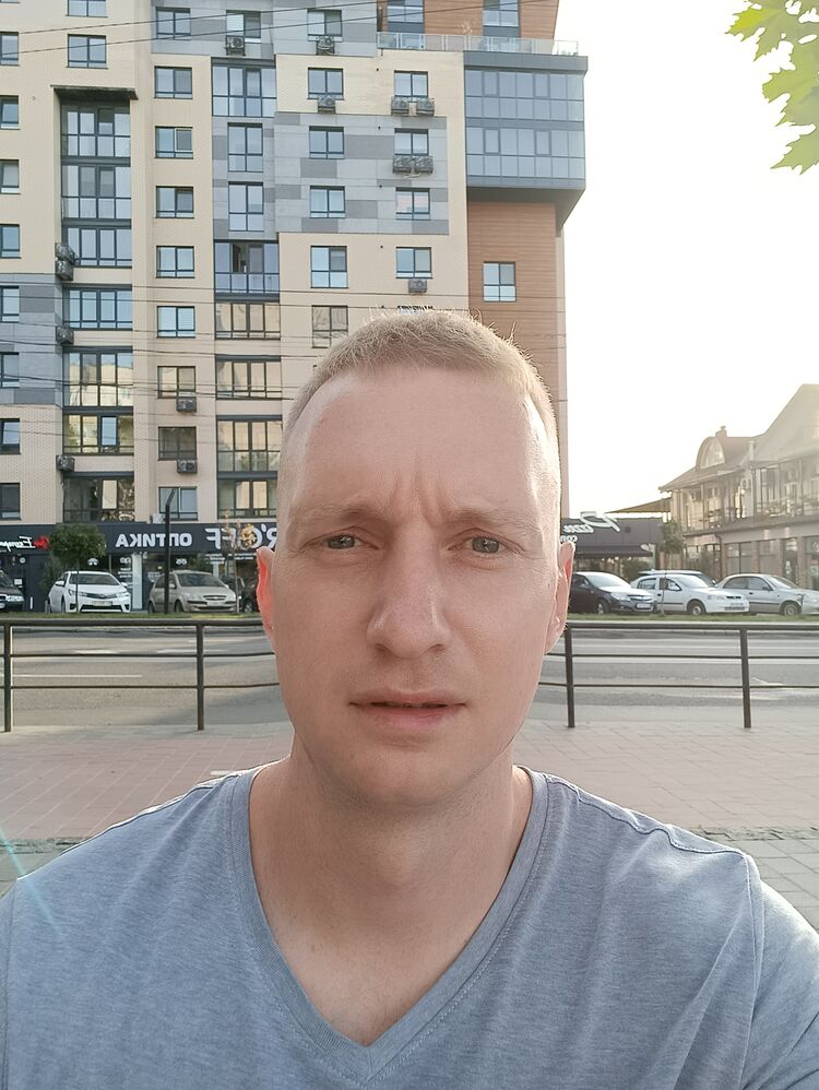  42951964  , 33 ,    
