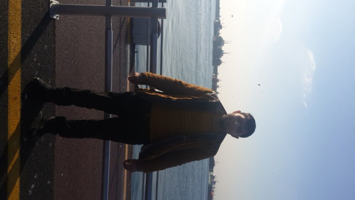  4245954  Bahti, 38 ,    