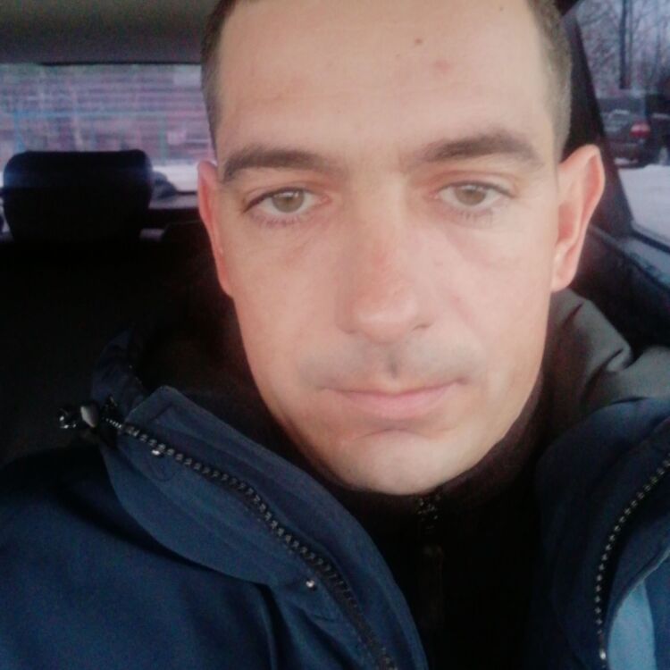  ,   Oleg, 40 ,   ,   