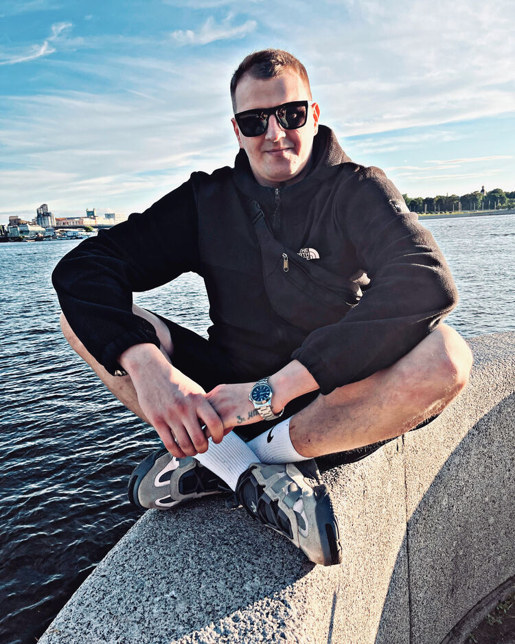  44916534  , 29 ,    -