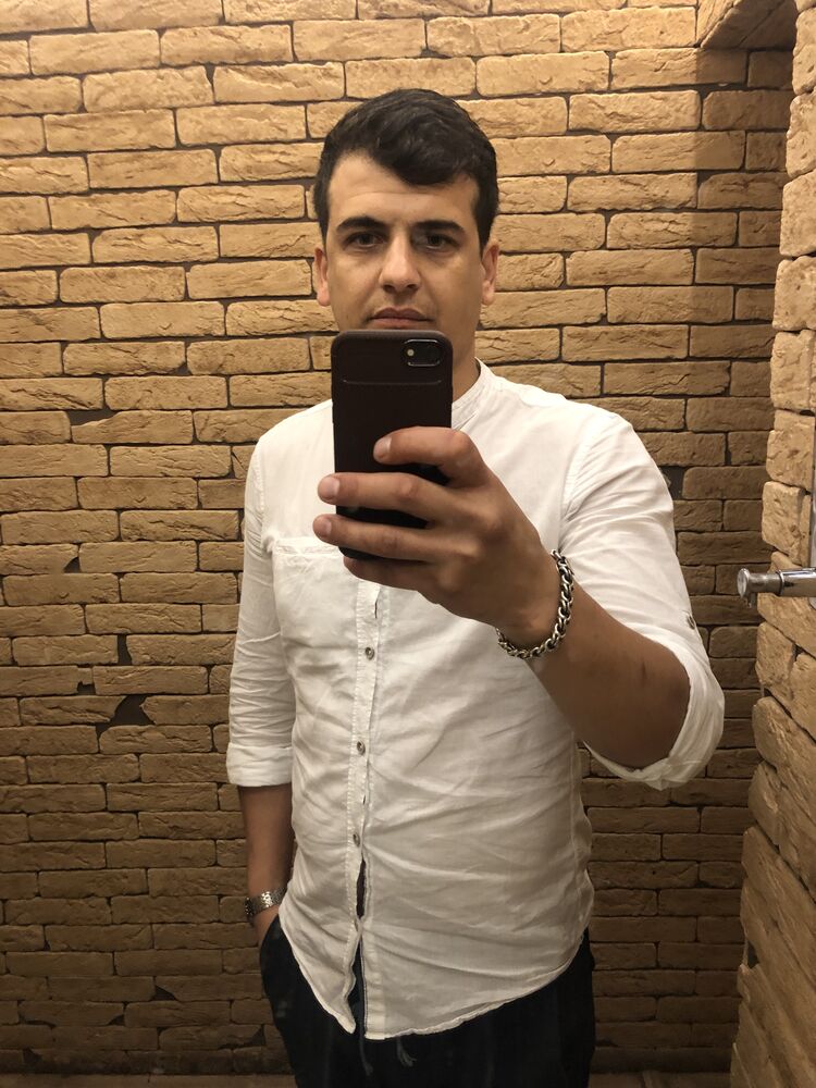  49402704  , 31 ,    --