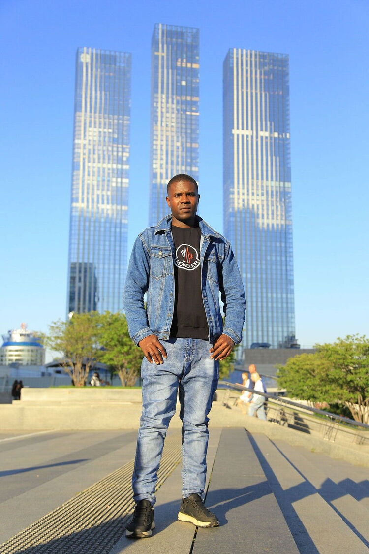  54449894  , 33 ,    -