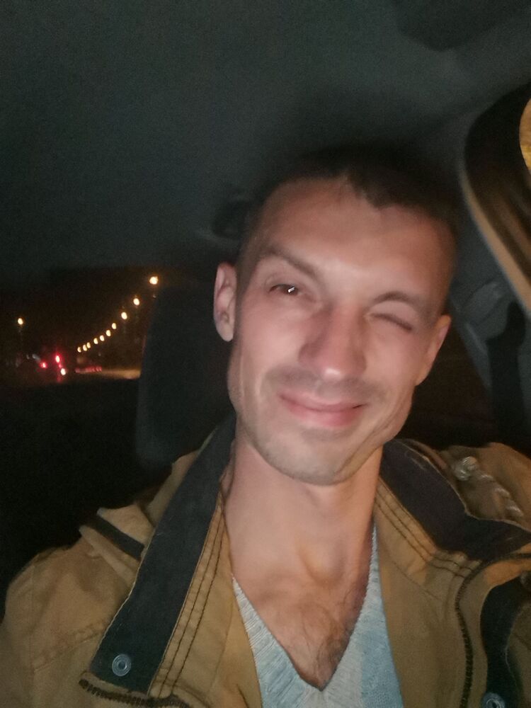  51189744  Sergey, 40 ,    