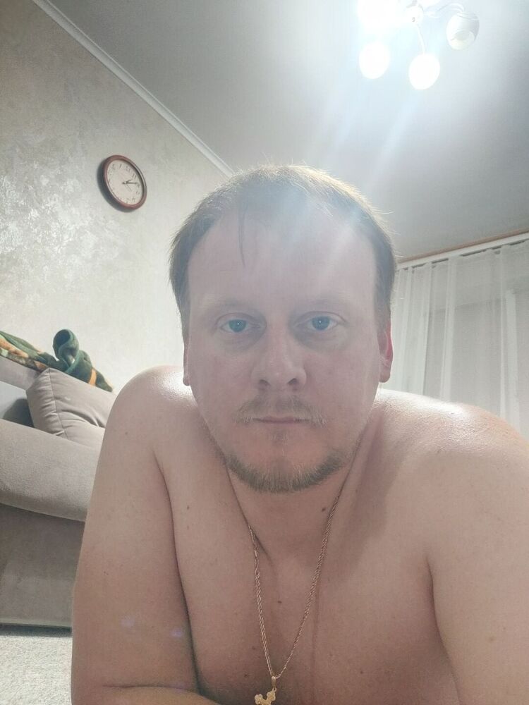  52765524  , 35 ,    --