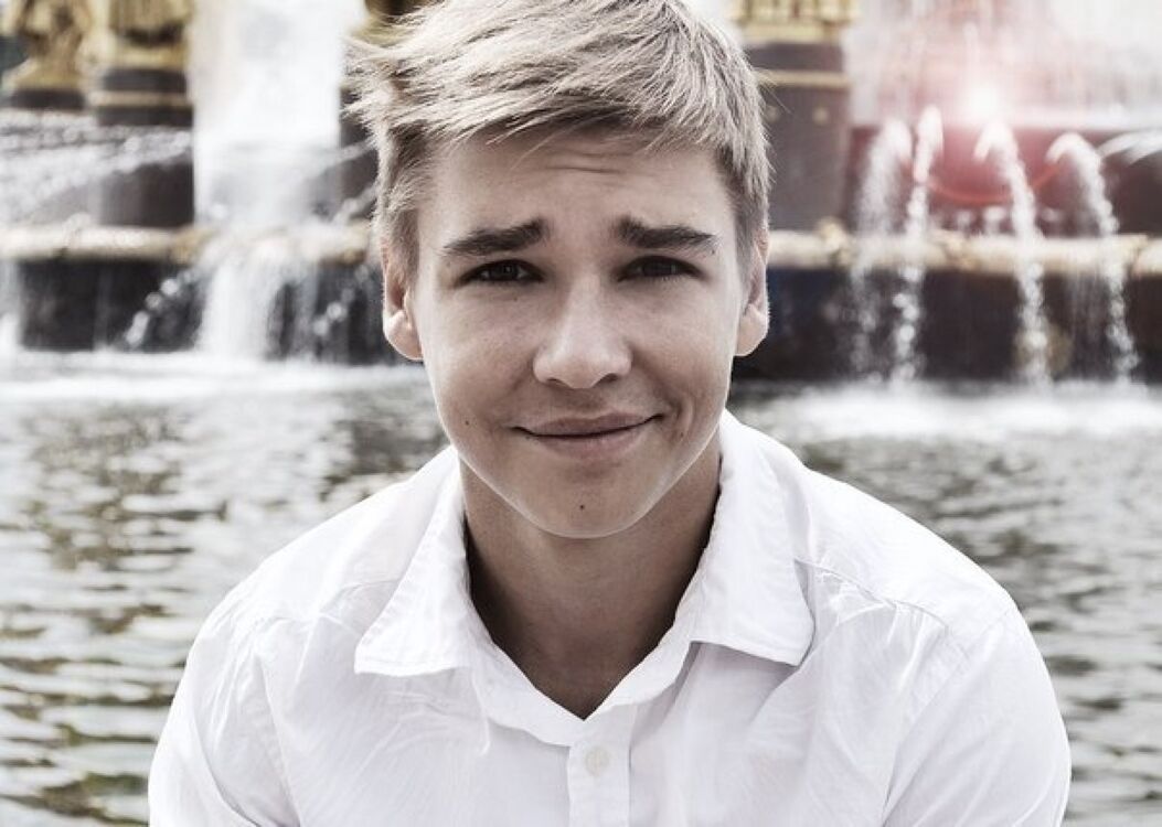 ���� 48983834 ����� �����, 19 ���, ���� ���������� � �����������