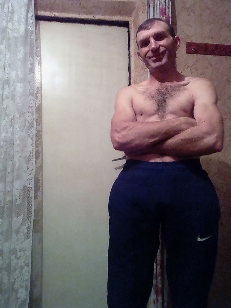  ,   Viktor, 46 ,     , c 