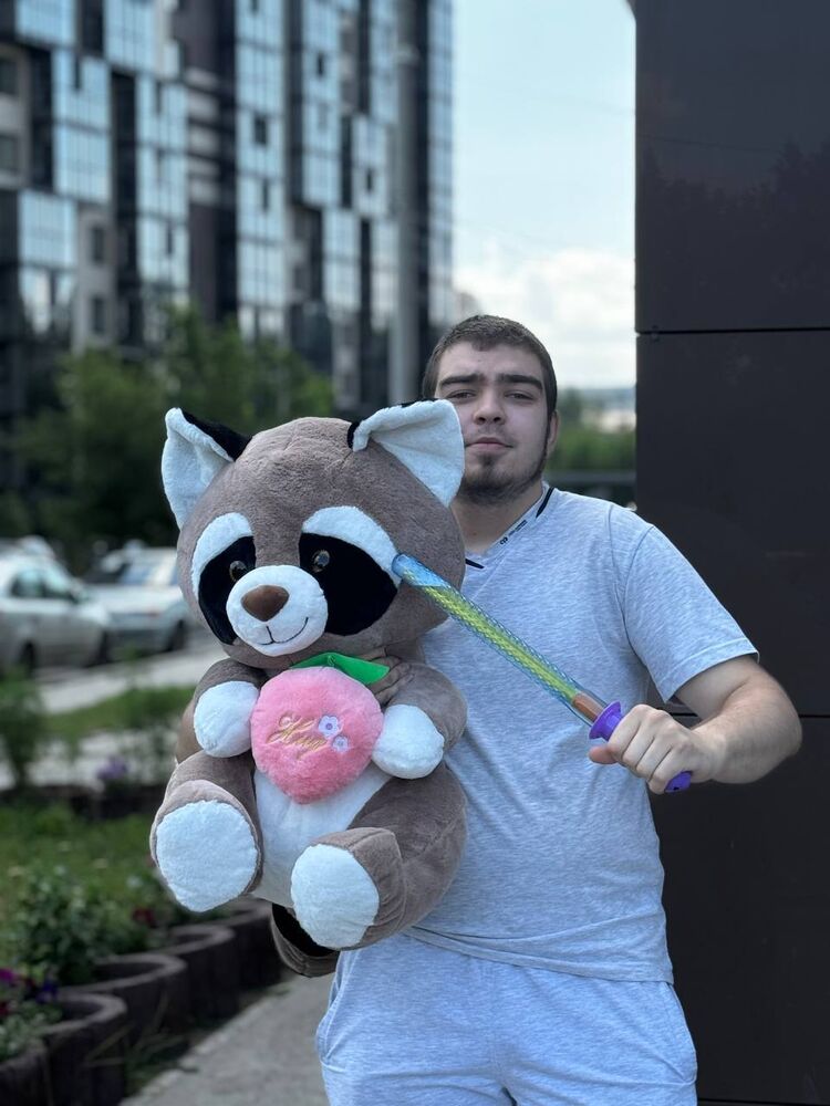  -,   Vlad, 22 ,   ,   