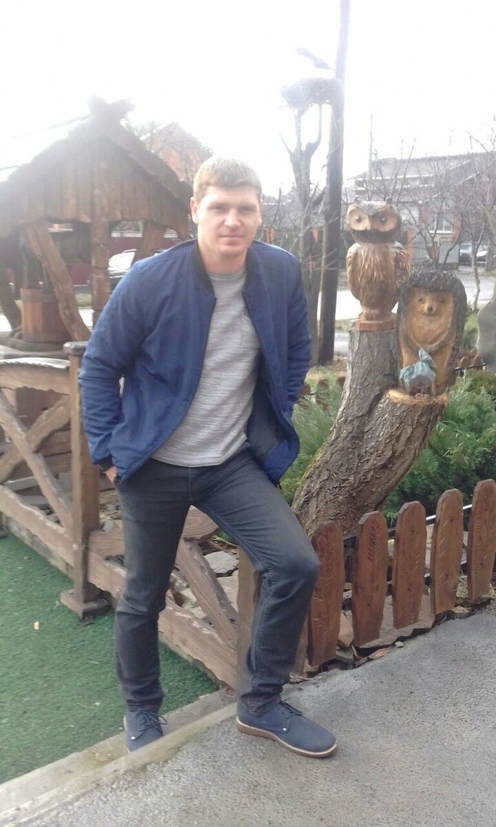  ,   Pashik, 39 ,   