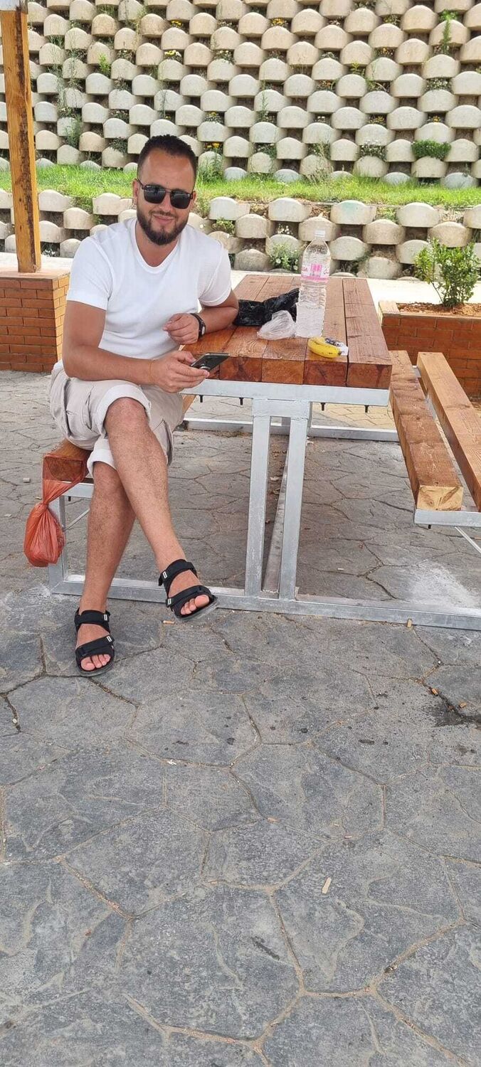  ,   Mourad, 32 ,   ,   