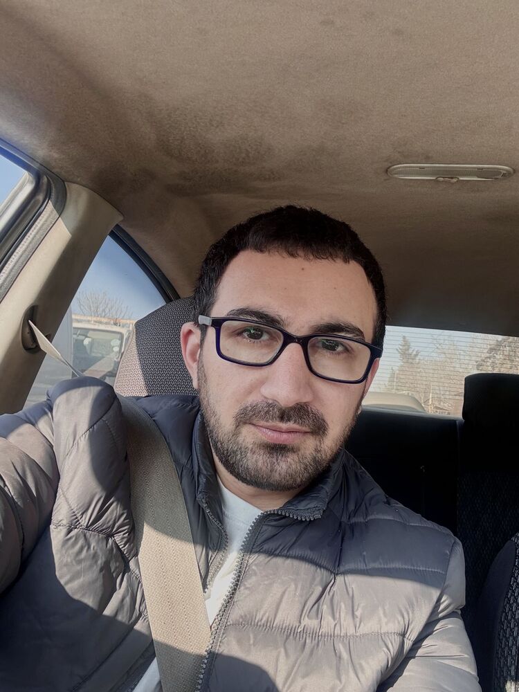 ,   Farid, 33 ,   ,   