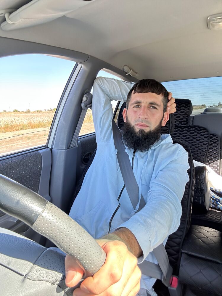  53722224  AbduRahman, 27 ,    