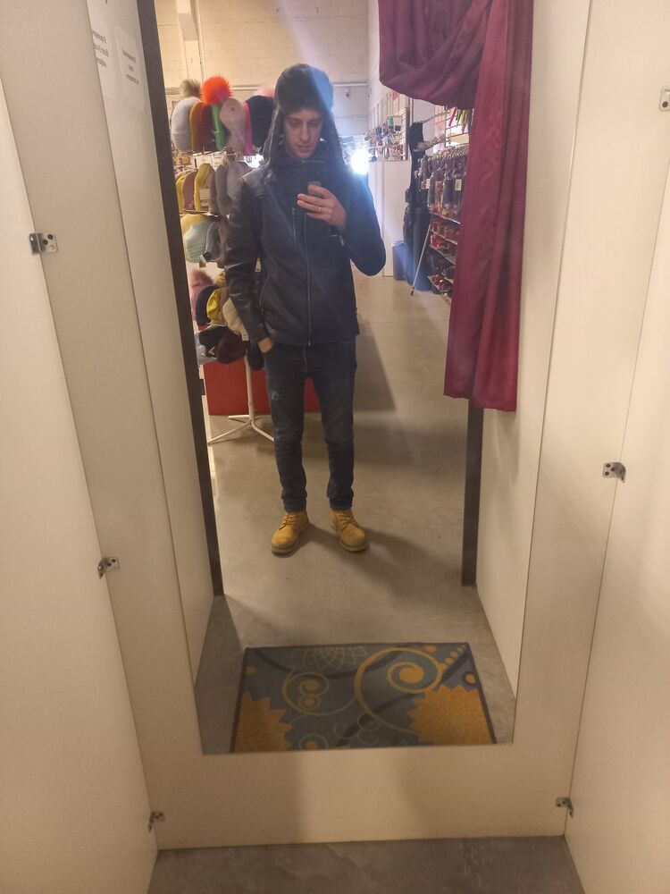 34812934  , 28 ,    