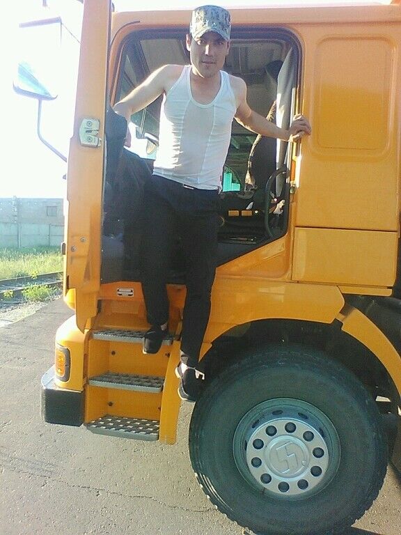 51982124  Ruslan, 34 ,    -