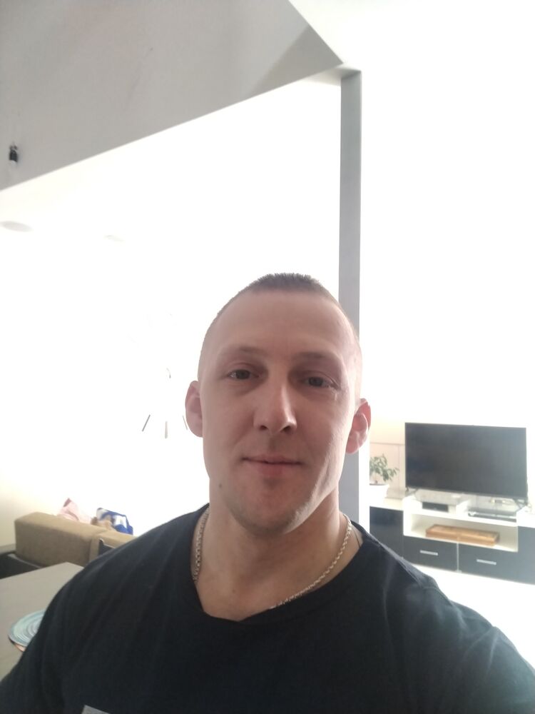  25822794  , 38 ,    