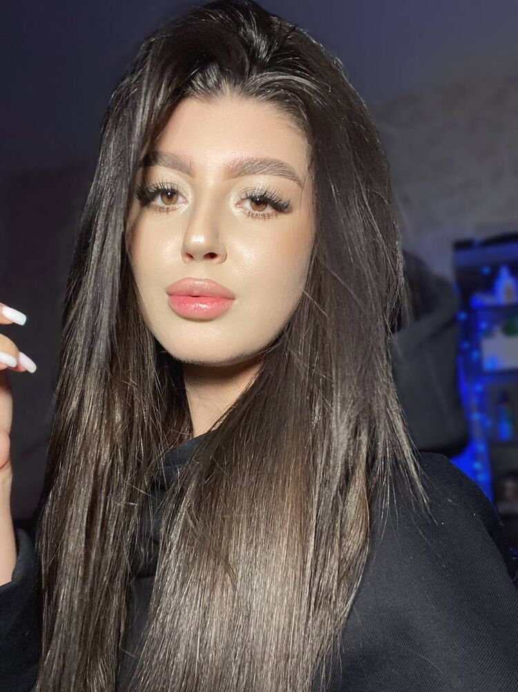 40453294  Khamdieva, 22 ,    