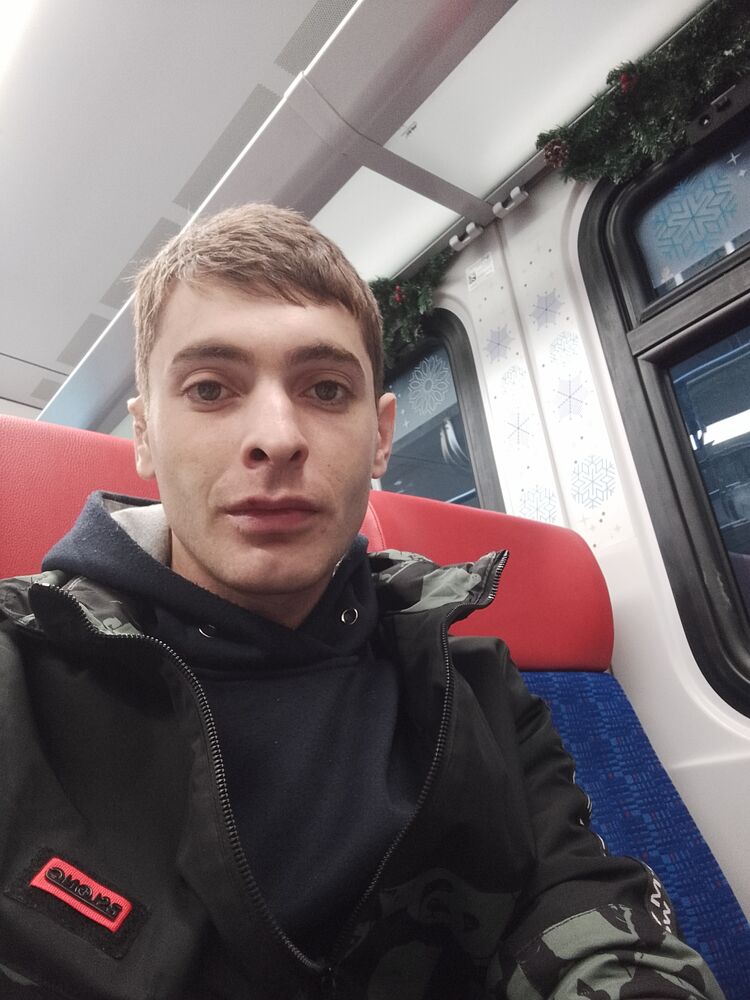  32650104  Ruslan, 28 ,    