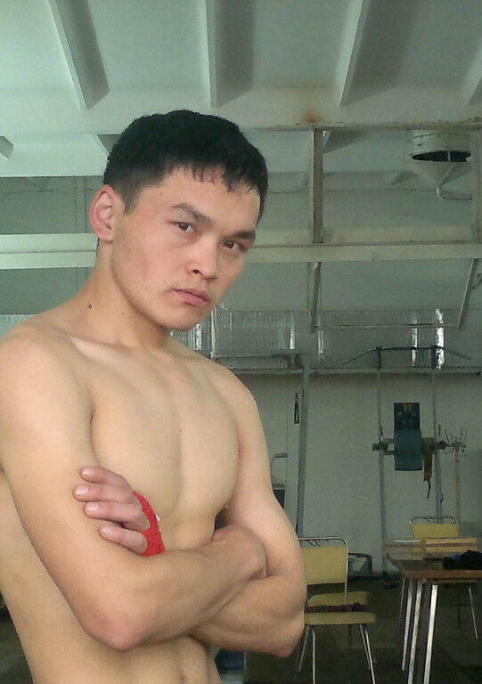  4715954  Azamat, 32 ,    