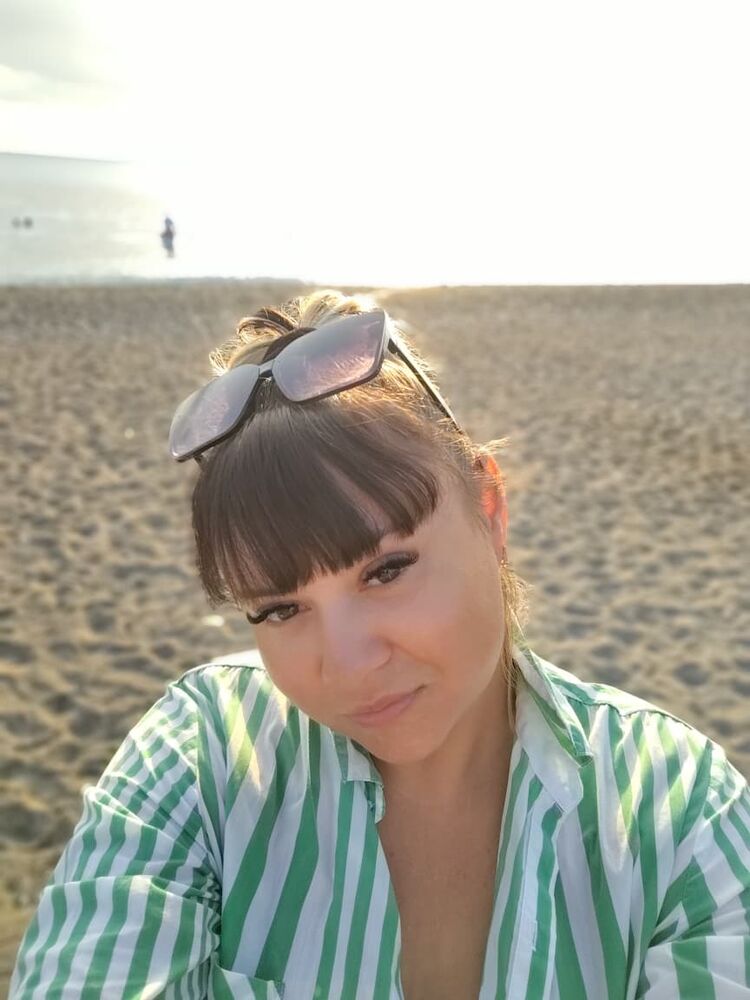  53435904  Yaska, 37 ,    