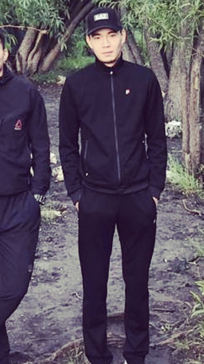  16597494  Mansur, 28 ,    