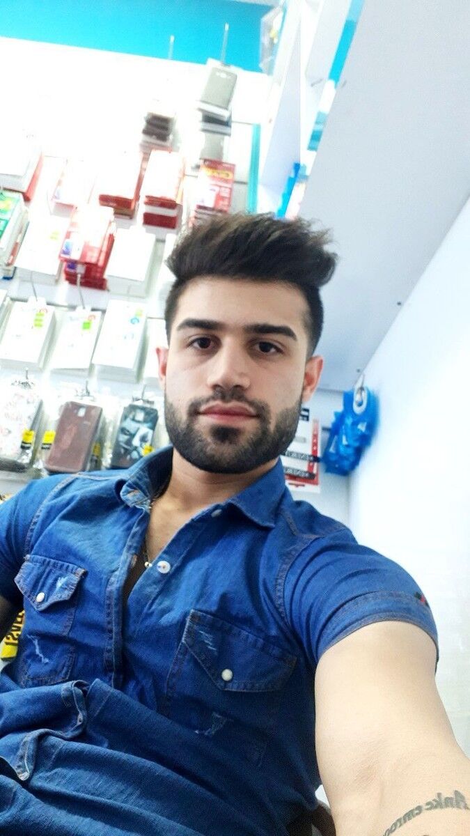  ,   Alireza, 29 ,   ,   , c 