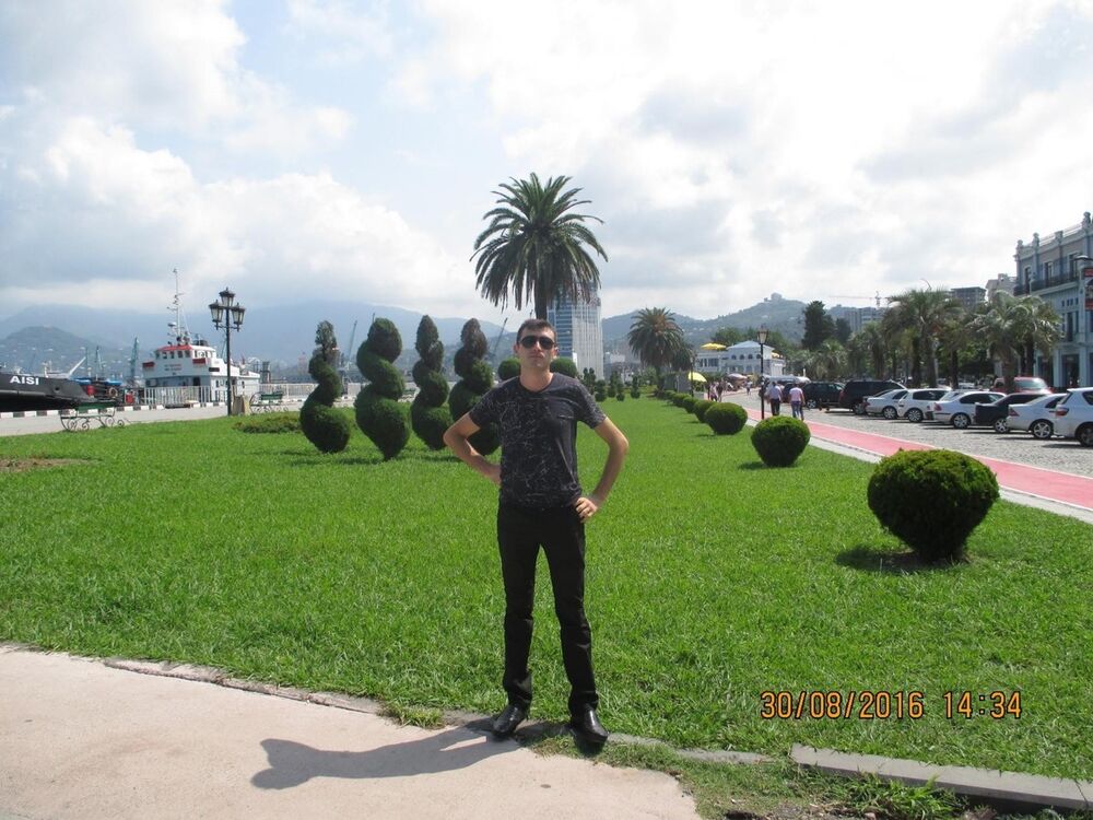  ,   Edgar, 32 ,   ,   , c 