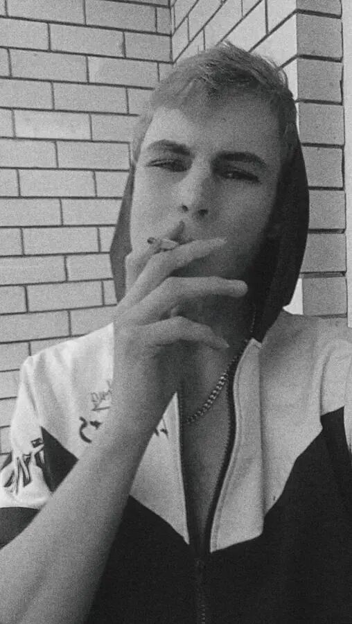  39172424  Dima, 22 ,    