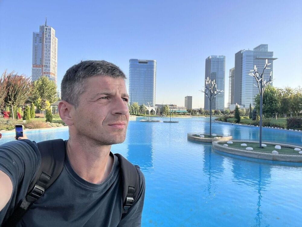  ,   Aleksanr, 37 ,   ,   , c , 