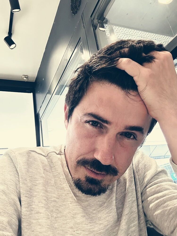  -,   Erdem, 35 ,   ,   