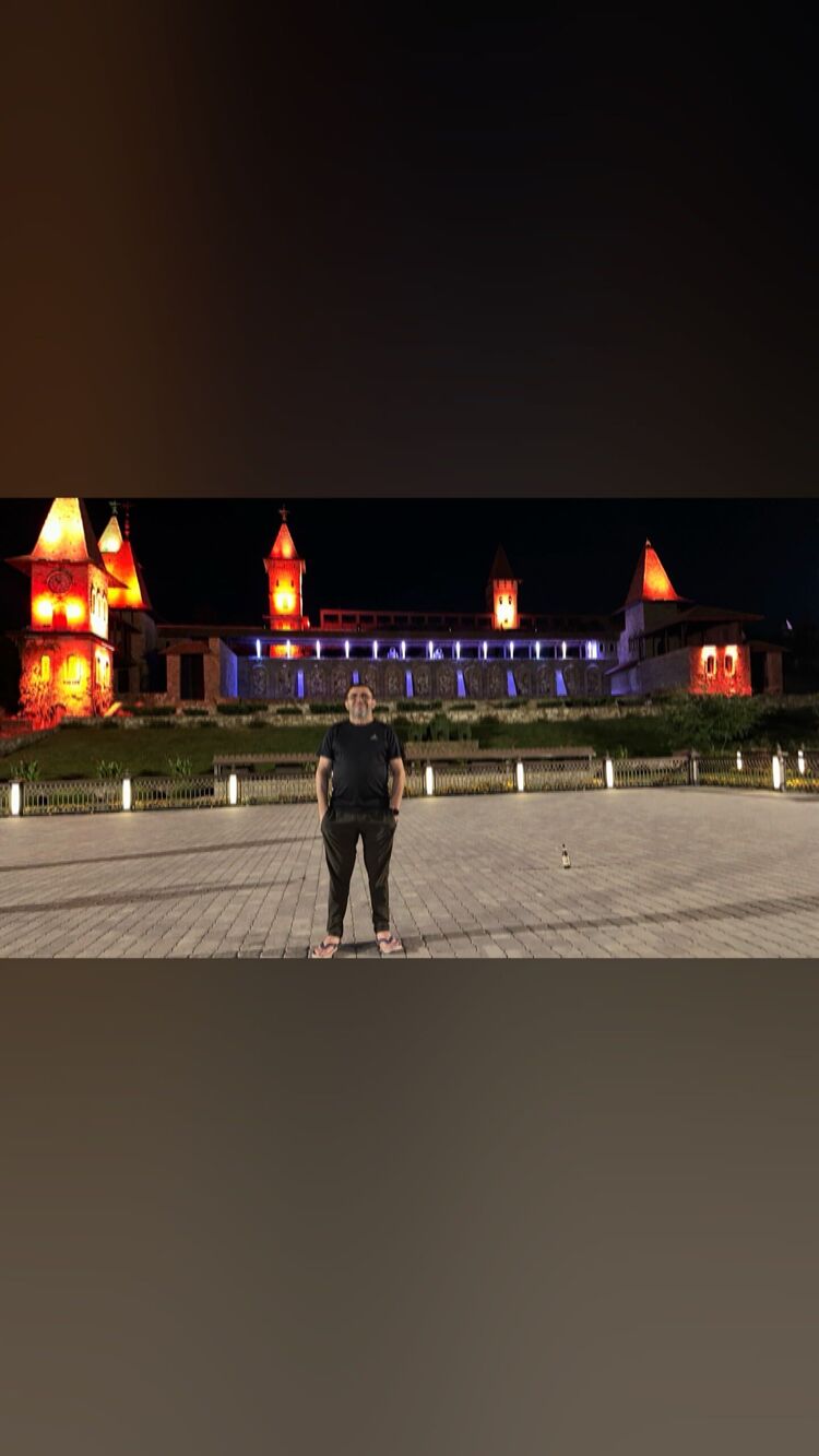  44995924  Yashar, 46 ,    