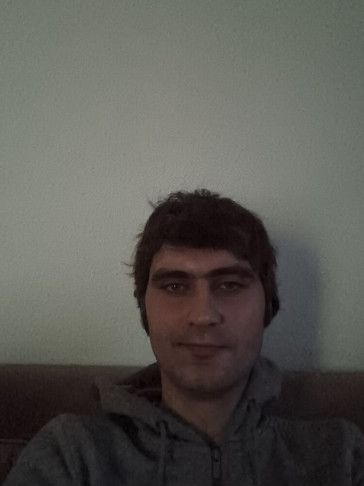  41956354  Vladimir, 35 ,    