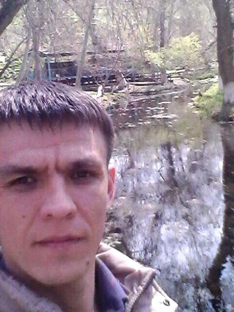  11476384  Aziz, 40 ,    