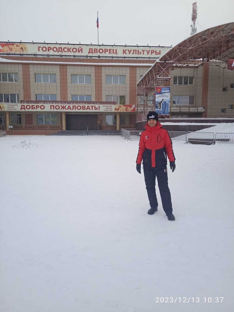  39912464  Polad, 42 ,    