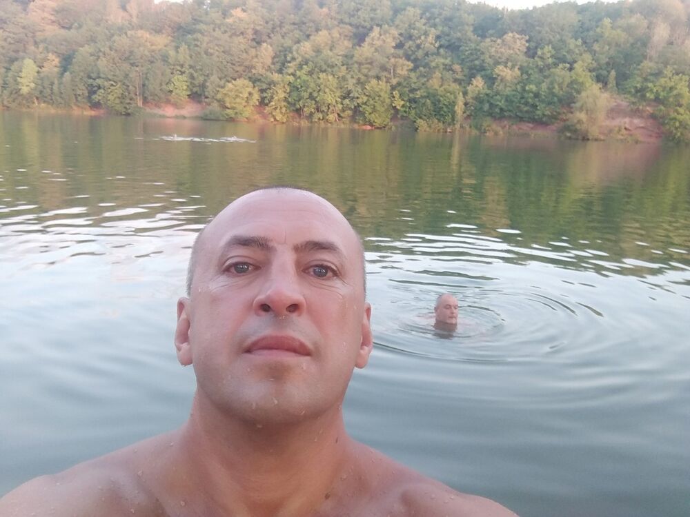  -,   , 52 ,     , c 