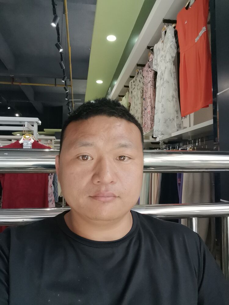  ,   Dongdong, 34 ,   ,   