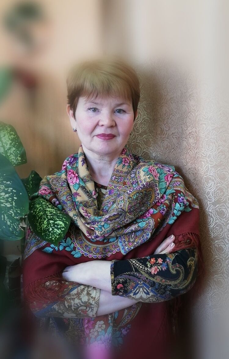  ,   Nikysia, 62 ,   ,   , c 