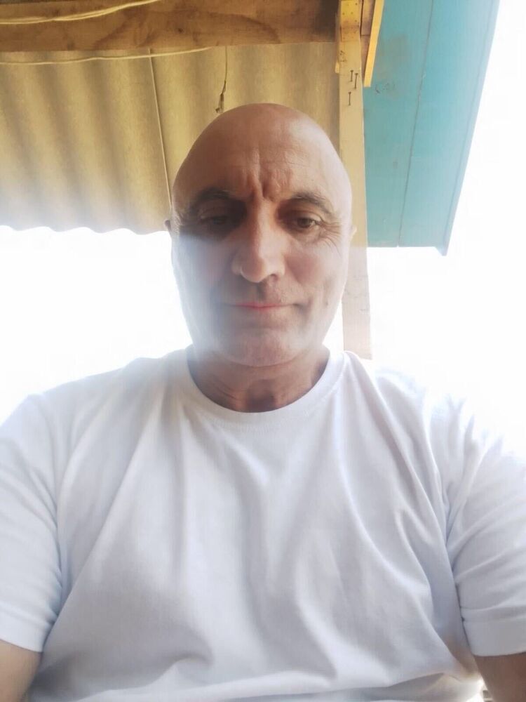  36986364  Serj, 57 ,    