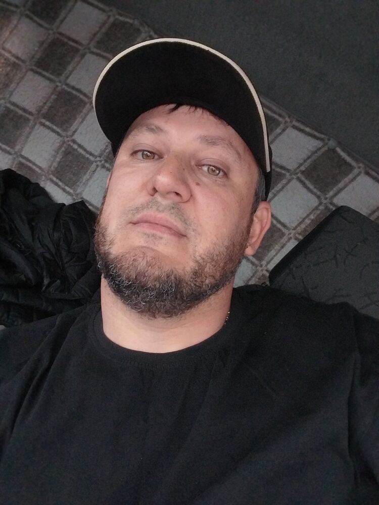  43045824  , 35 ,    