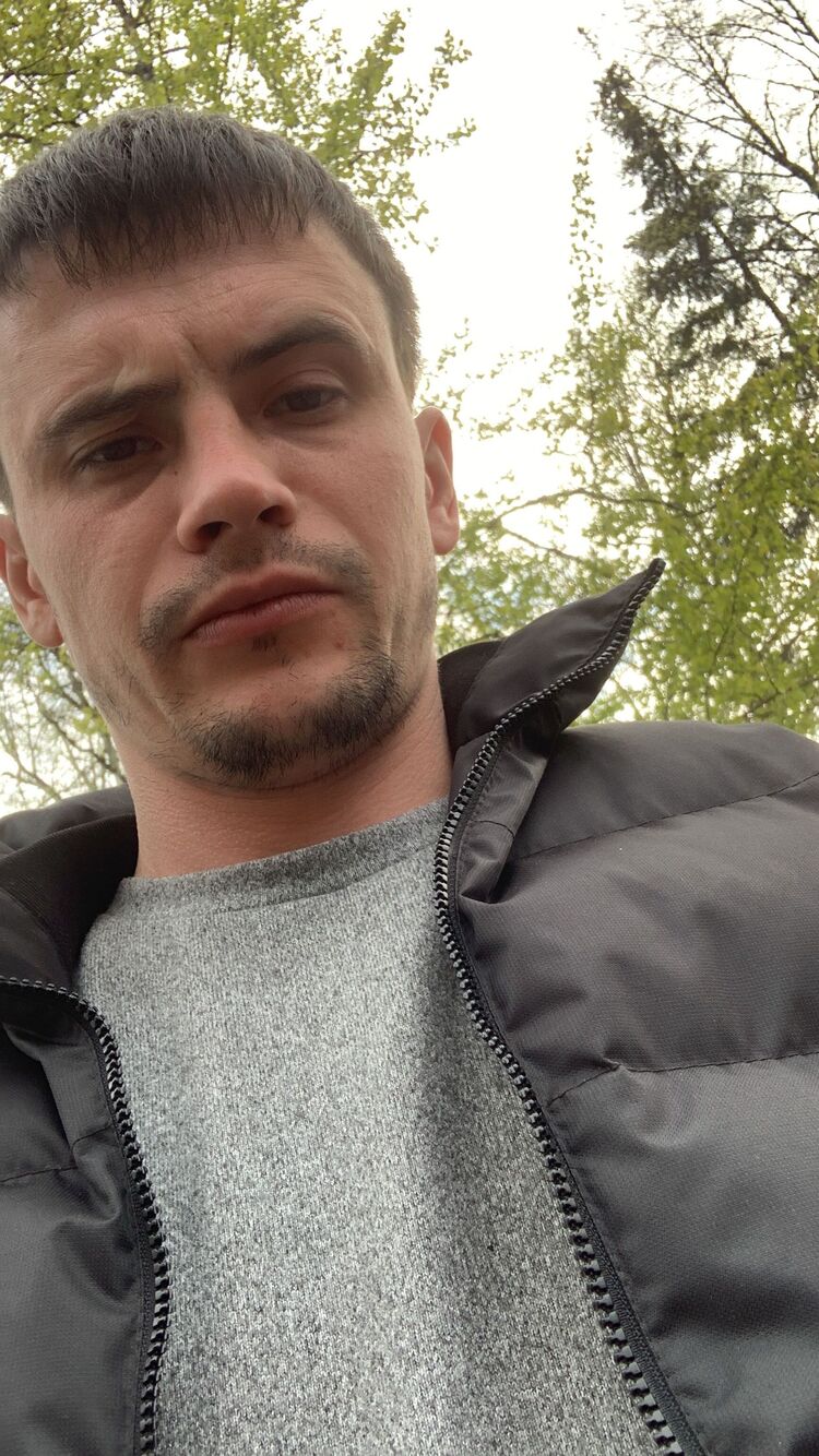  28046824  , 33 ,    