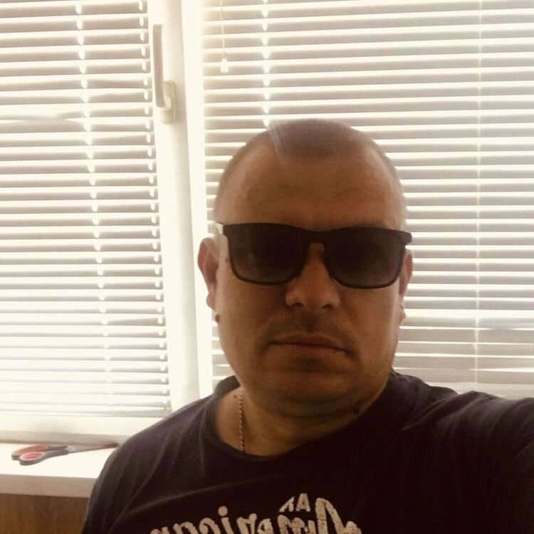  46186644  , 37 ,    
