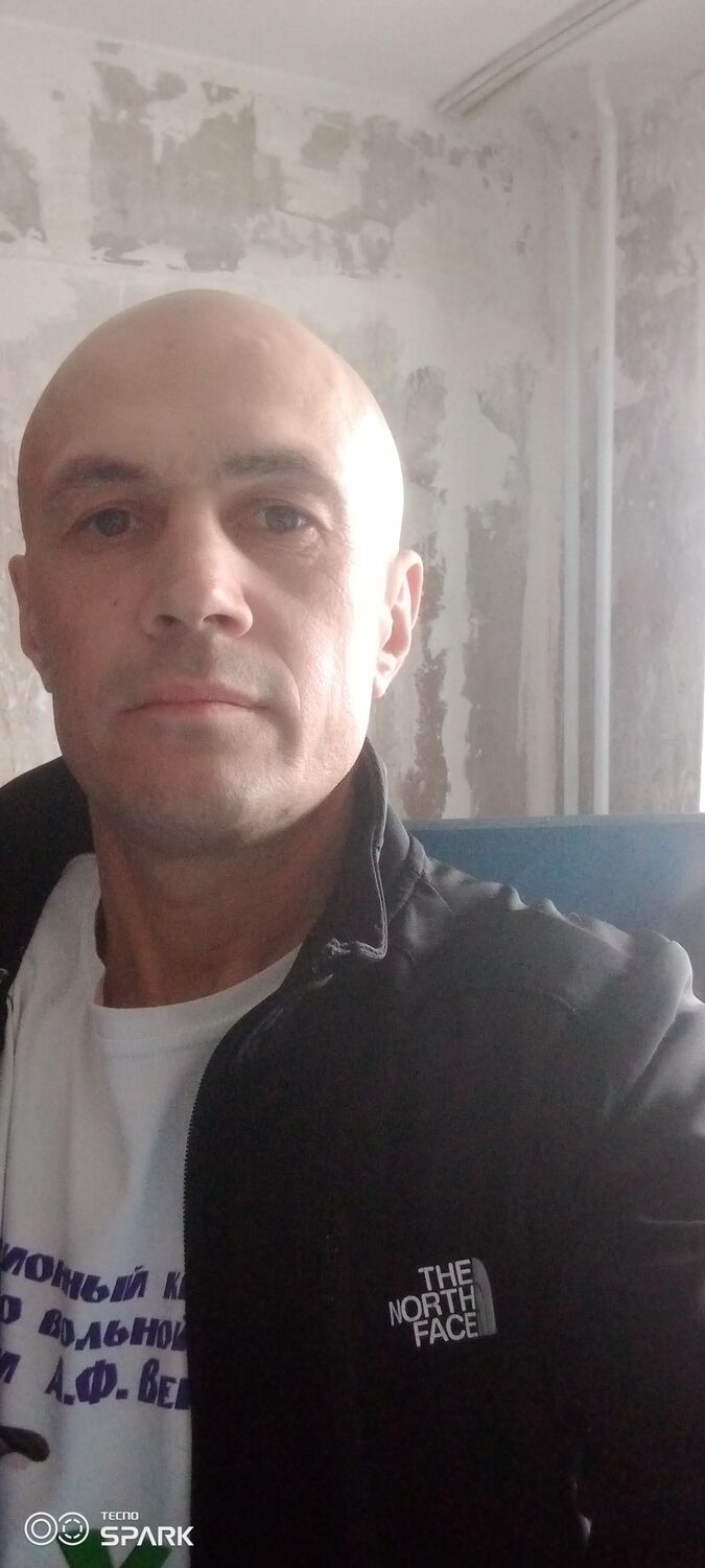  42771264  Lecha, 44 ,    