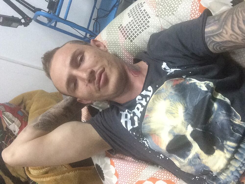  ,   Ruslan, 39 ,   ,   , c 