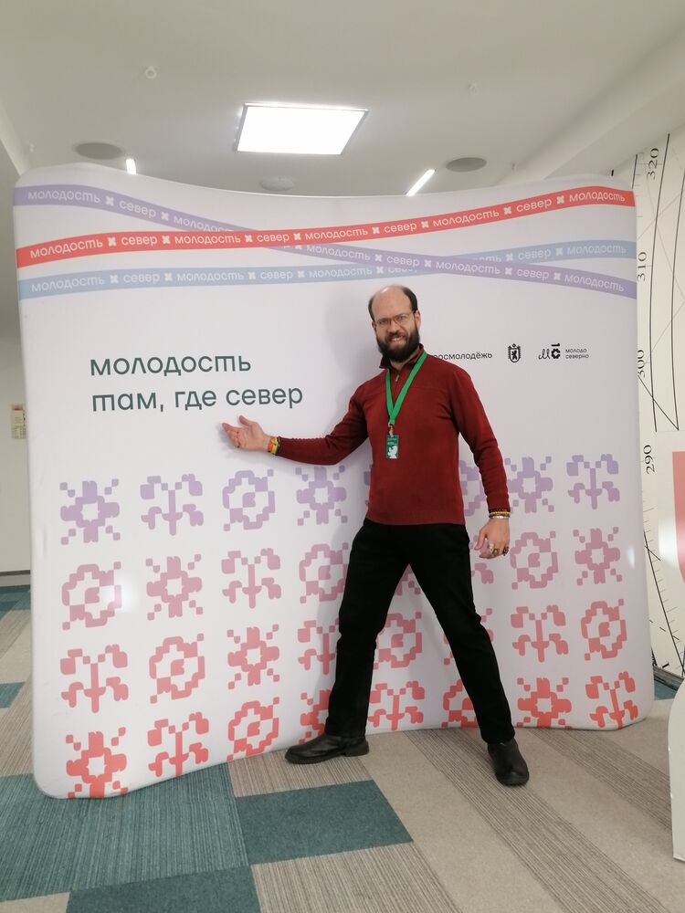  54570514  Vladimir, 35 ,    