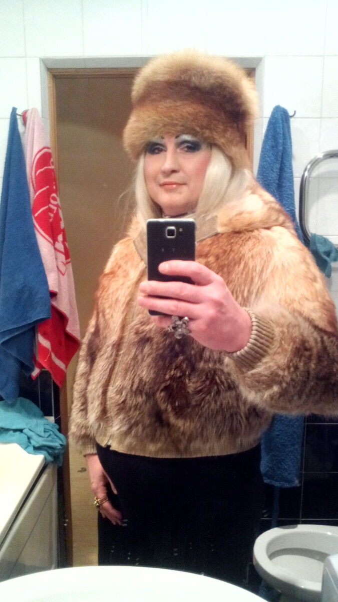  6863594  Stella, 54 ,    