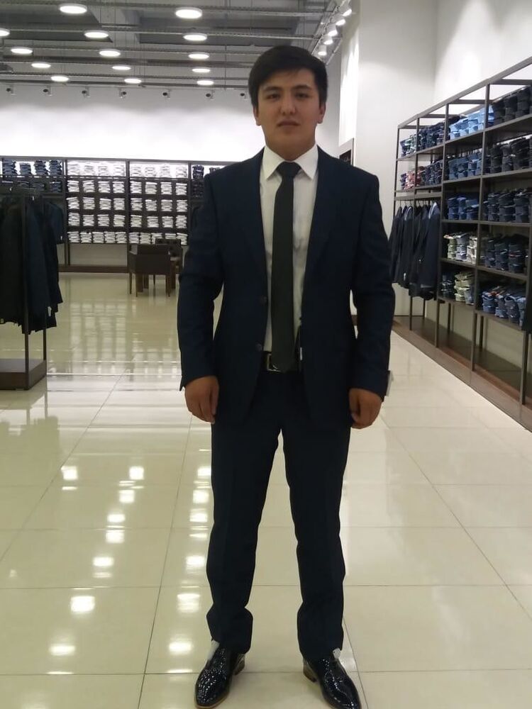  18631564  Adilet, 32 ,    