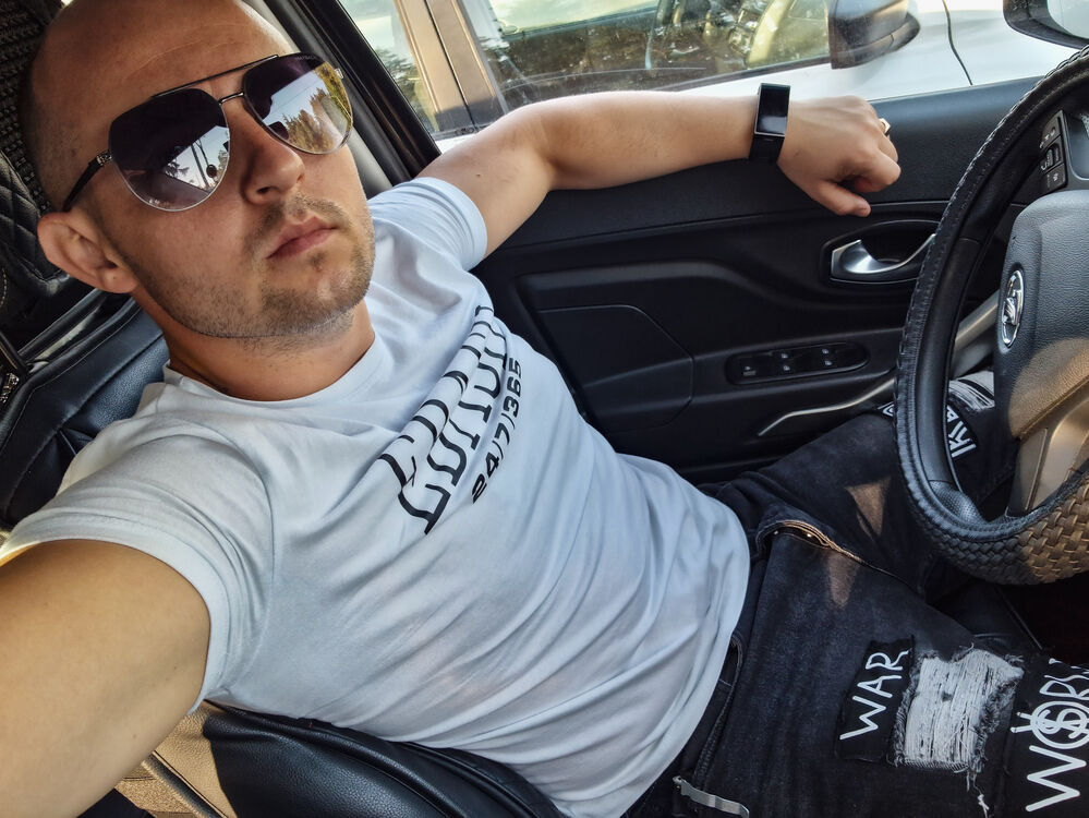  54286444  NEBRO, 28 ,    