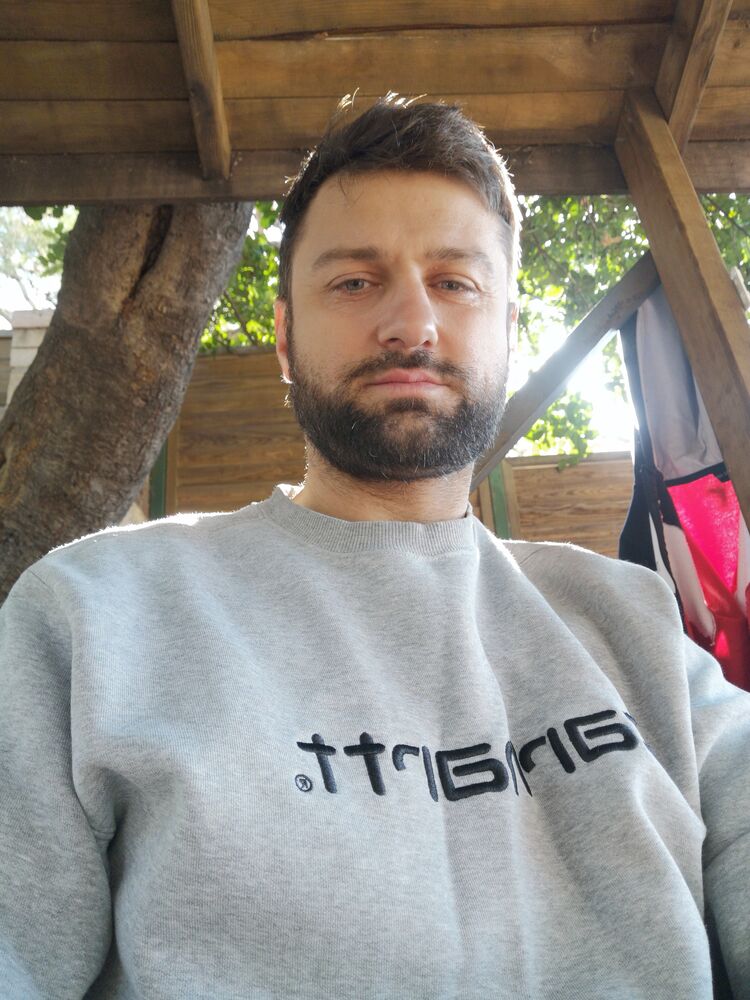  32095114  Hamza, 36 ,    