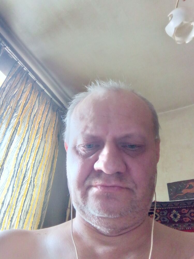 49568464  , 52 ,    